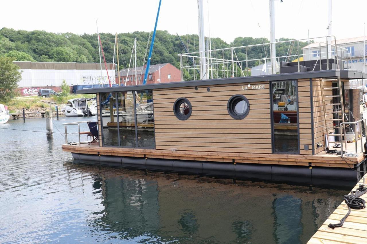 Hausboot Lina In Flensburg Hotel Exterior photo
